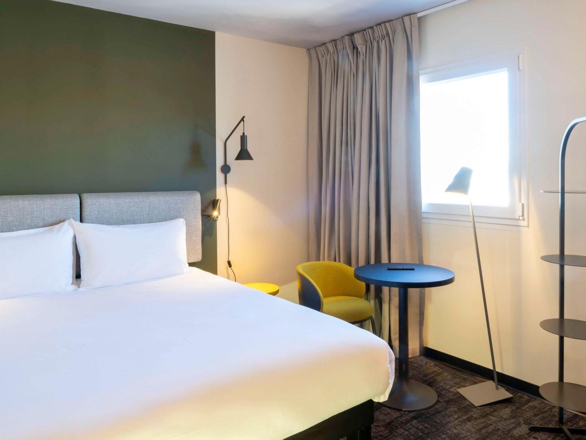 Ibis Saint Paul Trois Chateaux ภายนอก รูปภาพ