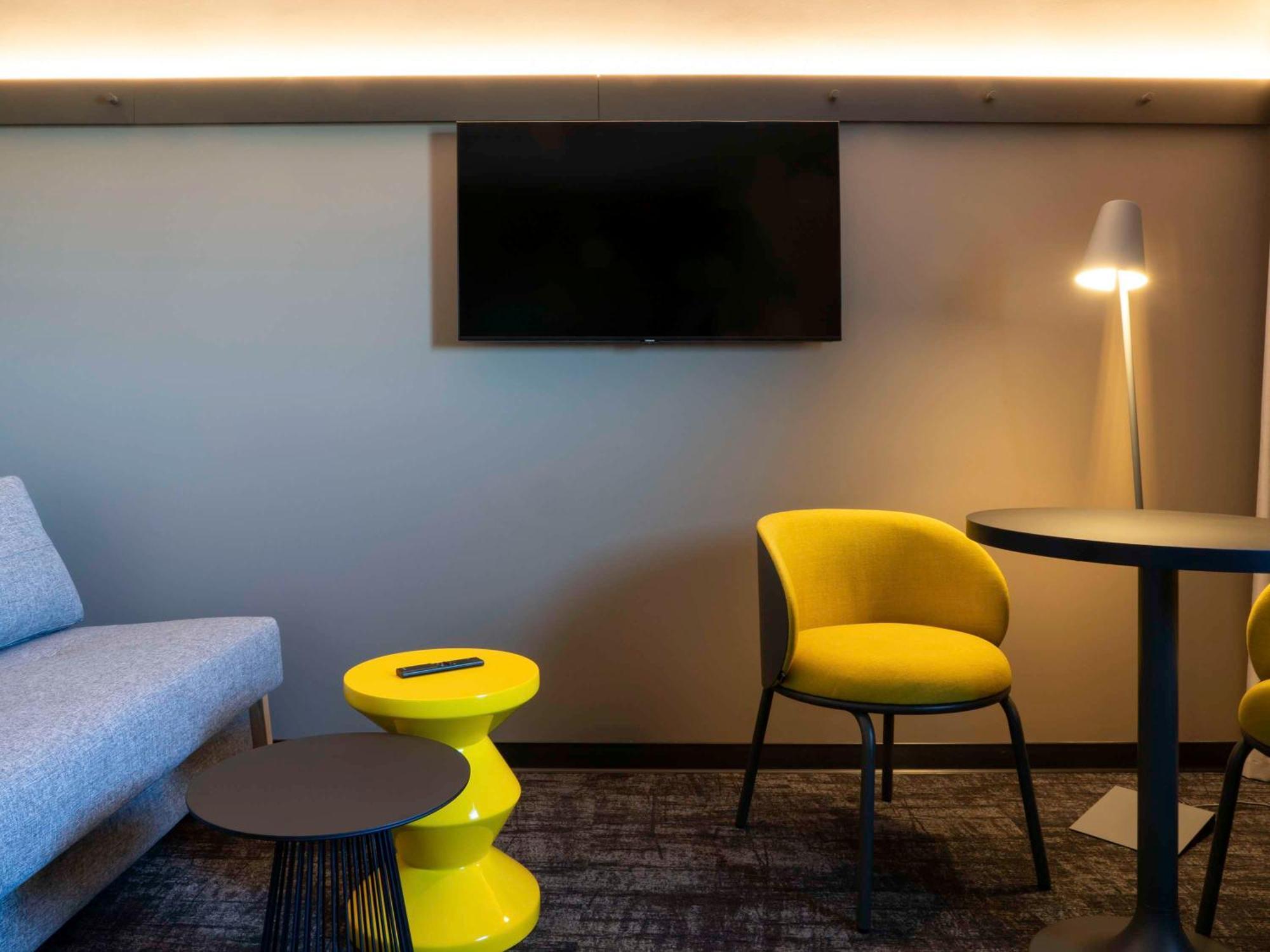 Ibis Saint Paul Trois Chateaux ภายนอก รูปภาพ