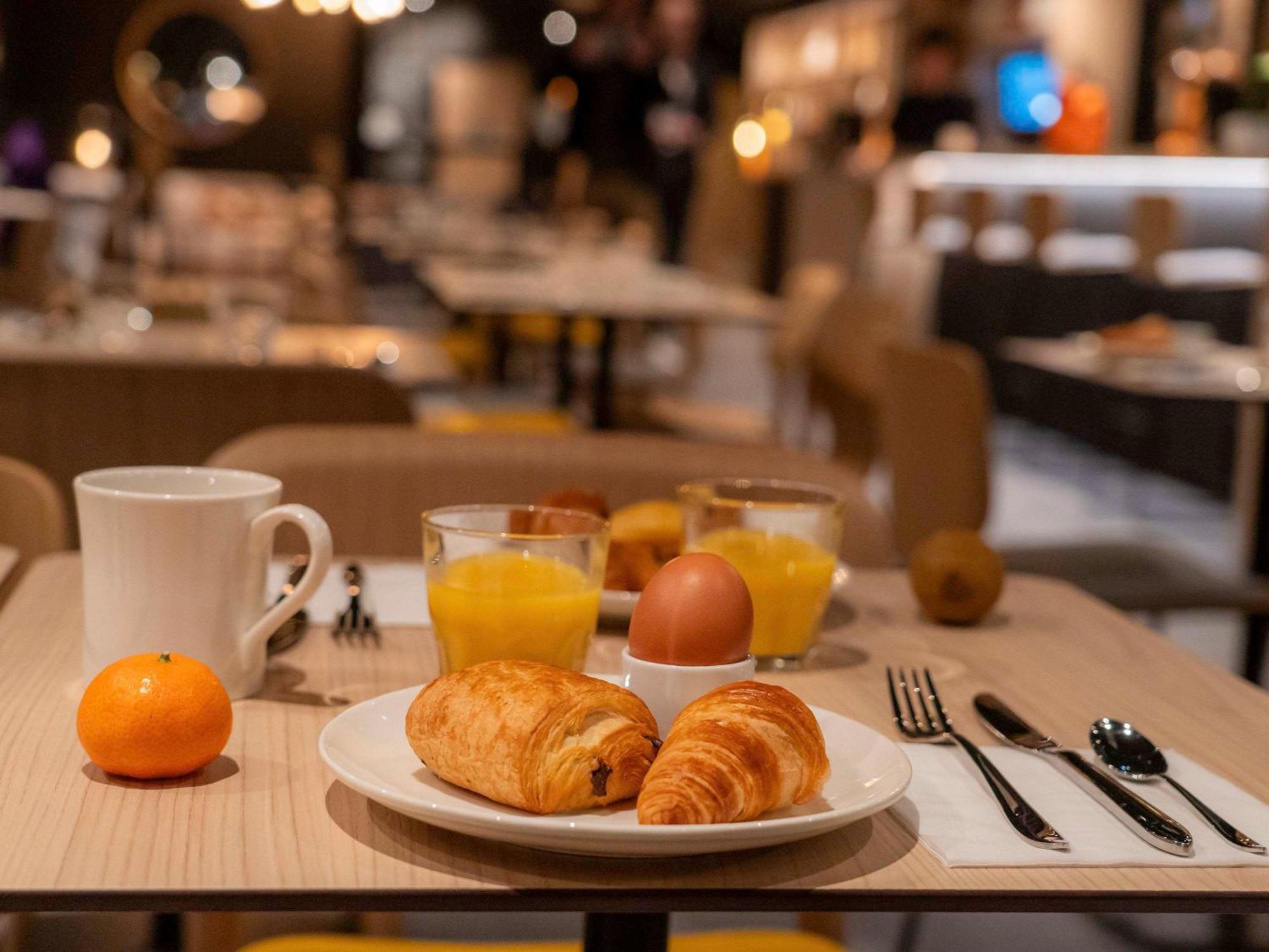 Ibis Saint Paul Trois Chateaux ภายนอก รูปภาพ