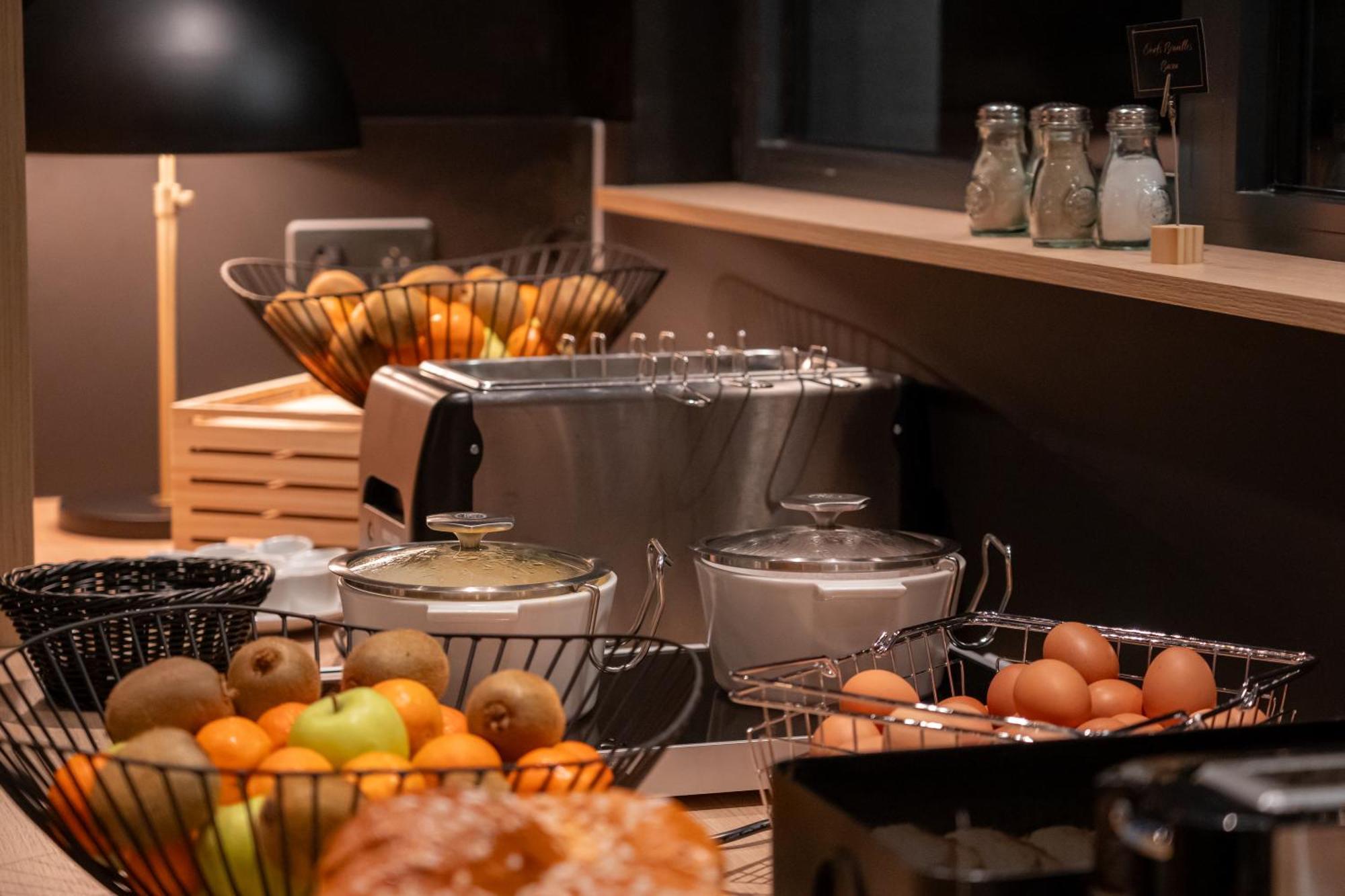 Ibis Saint Paul Trois Chateaux ภายนอก รูปภาพ