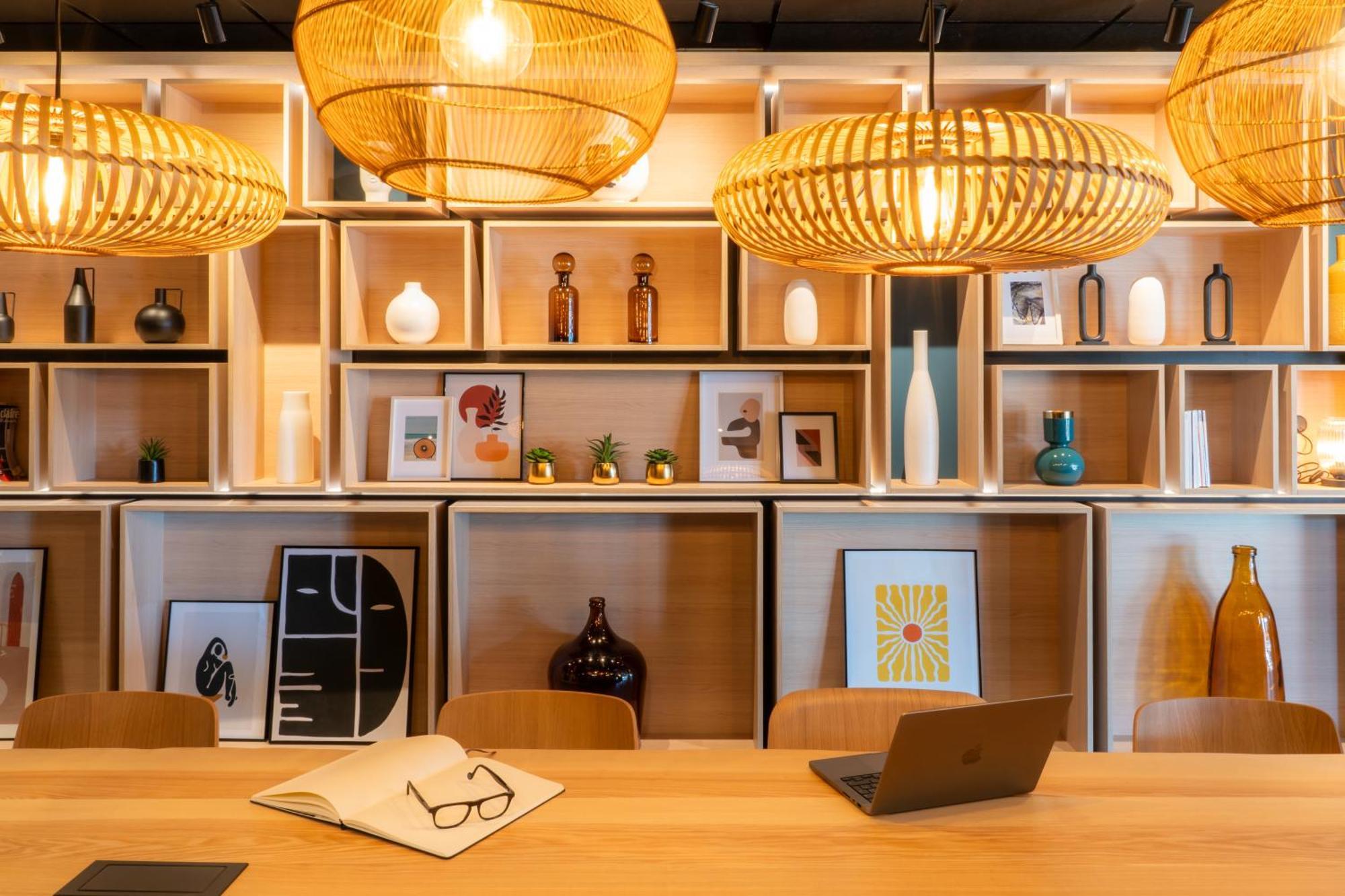 Ibis Saint Paul Trois Chateaux ภายนอก รูปภาพ